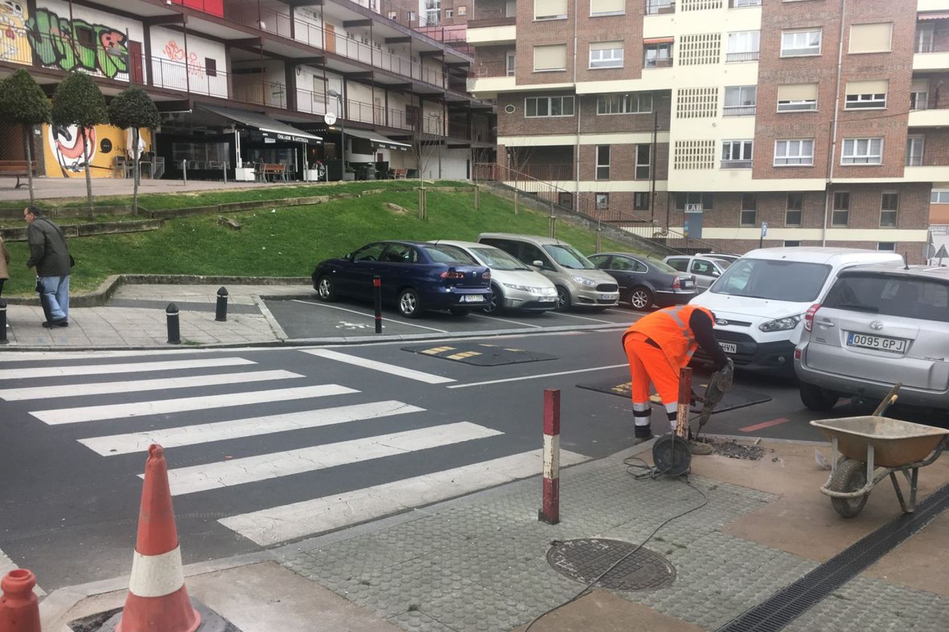 Comienzan las obras para instalar el primer semáforo para invidentes