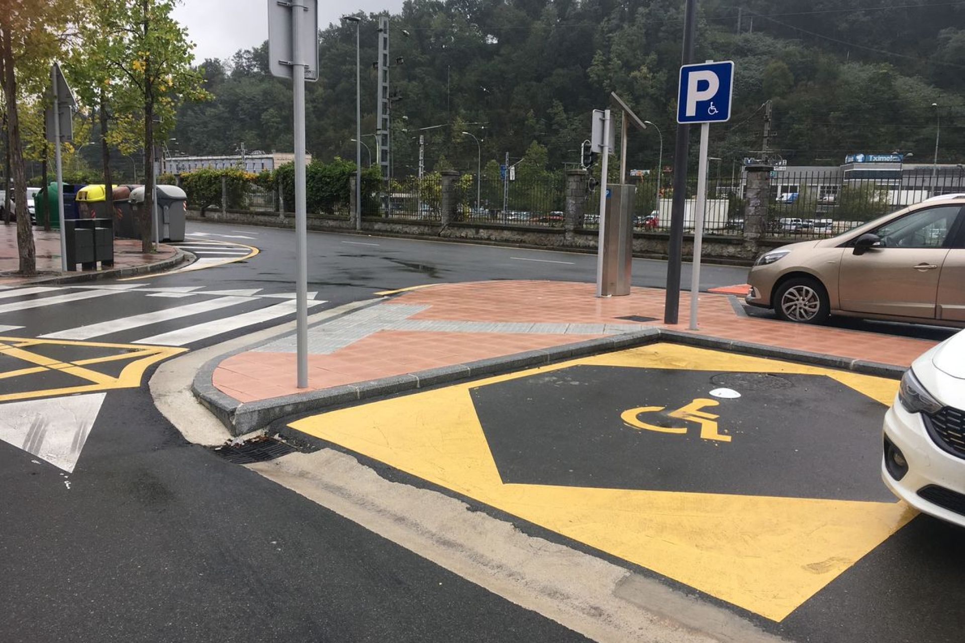 El Ayuntamiento implanta una nueva tecnología para facilitar el aparcamiento