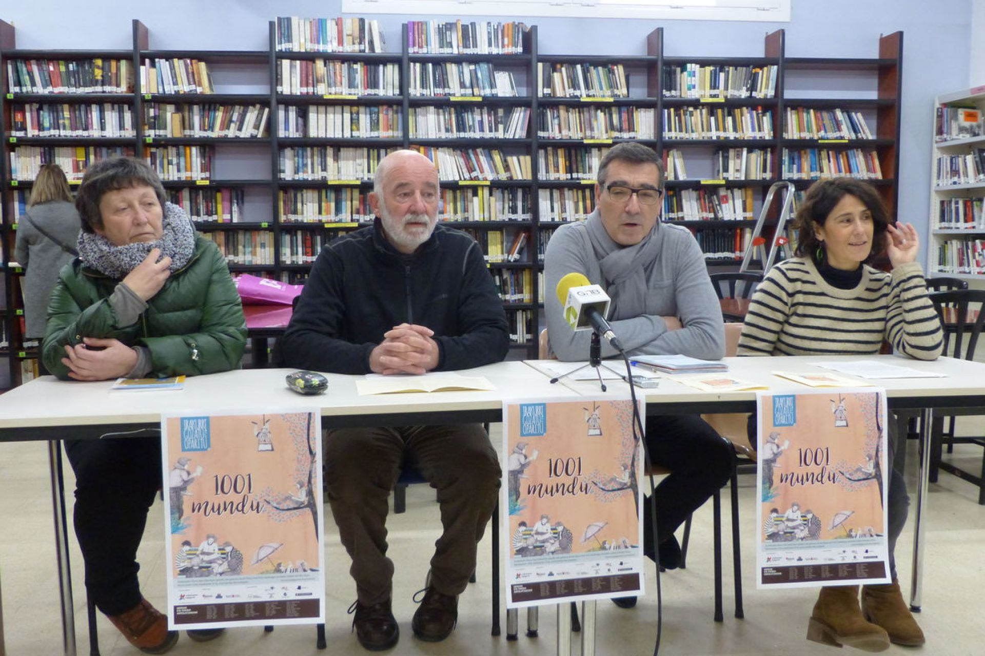 La campaña Irakurri, oparitu eta gozatu continúa con el objetivo de atraer a más gente a la literatura en euskera