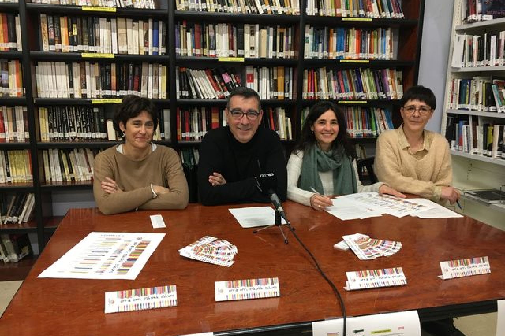 La iniciativa Orriz orri, eskutik eskura pretende atraer a los y las beasaindarras a la literatura en euskera
